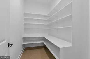 9205 Franks Pt Ln, Lorton, VA 22079 - Photo 14