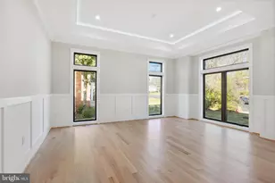 2447 Flint Hill Rd, Vienna, VA 22181 - Photo 8