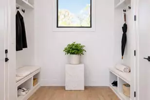 2447 Flint Hill Rd, Vienna, VA 22181 - Photo 18