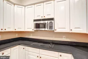 7024 Green Oak Dr, McLean, VA 22101 - Photo 94