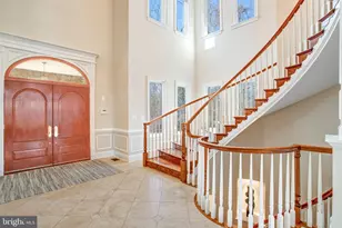 7024 Green Oak Dr, McLean, VA 22101 - Photo 4