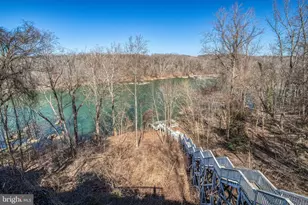 7024 Green Oak Dr, McLean, VA 22101 - Photo 118