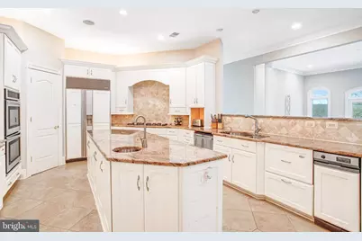 7024 Green Oak Drive, McLean, VA 22101 - Photo 18