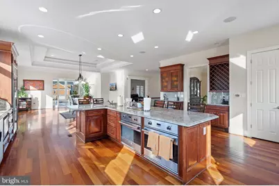 10400 Hunters Valley Road, Vienna, VA 22181 - Photo 20