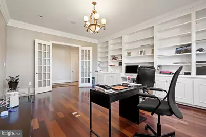 10400 Hunters Valley Road, Vienna, VA 22181 - Photo 36