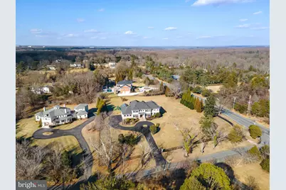 10400 Hunters Valley Road, Vienna, VA 22181 - Photo 98