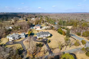 10400 Hunters Valley Rd, Vienna, VA 22181 - Photo 98