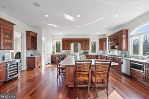 10400 Hunters Valley Rd, Vienna, VA 22181 - Photo 18