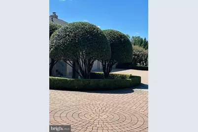 9619 Georgetown Pike, Great Falls, VA 22066 - Photo 12