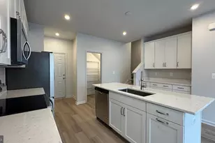 2621 River Birch Rd, Herndon, VA 20171 - Photo 4