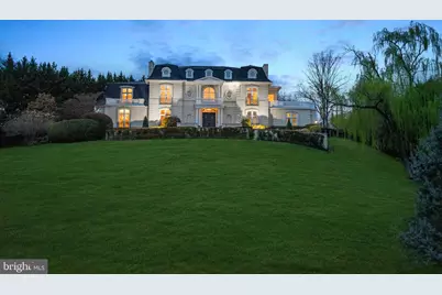 8023 Georgetown Pike, McLean, VA 22102 - Photo 1