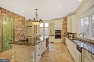 8023 Georgetown Pike, McLean, VA 22102 - Photo 22