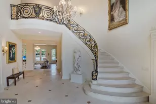 8023 Georgetown Pike, McLean, VA 22102 - Photo 4