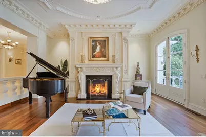 8023 Georgetown Pike, McLean, VA 22102 - Photo 10