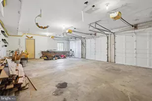 121 Yarnick Rd, Great Falls, VA 22066 - Photo 54