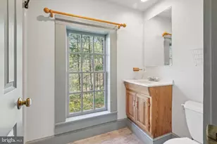 121 Yarnick Rd, Great Falls, VA 22066 - Photo 80