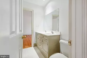 121 Yarnick Rd, Great Falls, VA 22066 - Photo 46