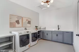 3946 N Dumbarton St, McLean, VA 22101 - Photo 22