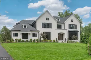 8912 Gallant Green Dr, McLean, VA 22102 - Photo 1