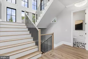 8912 Gallant Green Dr, McLean, VA 22102 - Photo 46