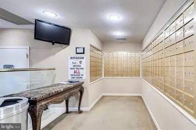 8360 Greensboro Drive #208, McLean, VA 22102 - Photo 6