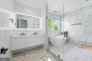 103 St Andrews Dr NE, Vienna, VA 22180 - Photo 22