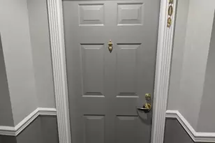 8183 Carnegie Hall Ct, Vienna, VA 22180 - Photo 2