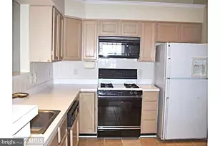 8303 Bluebird Way, Lorton, VA 22079 - Photo 2