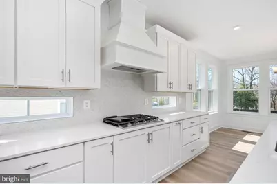 8757 Southern Oaks Place, Lorton, VA 22079 - Photo 18