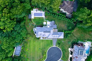 1039 Aziza Ct, Great Falls, VA 22066 - Photo 2