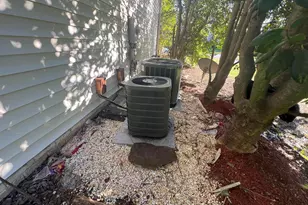 15202 Wetherburn Dr, Centreville, VA 20120 - Photo 6