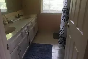 15202 Wetherburn Dr, Centreville, VA 20120 - Photo 10