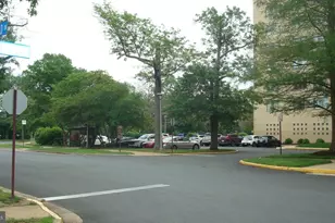 6641 Wakefield Dr, Alexandria, VA 22307 - Photo 10