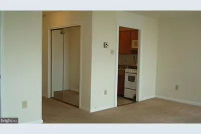 6641 Wakefield Drive #801, Alexandria, VA 22307 - Photo 4