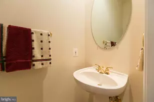 8857 Ashgrove House Ln, Vienna, VA 22182 - Photo 10