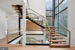 1205 Crest Ln, McLean, VA 22101 - Photo 14