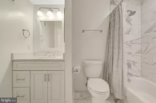 933 Holly Creek Dr, Great Falls, VA 22066 - Photo 34