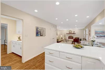 933 Holly Creek Drive, Great Falls, VA 22066 - Photo 16