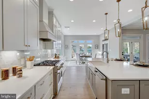 6654 Chilton Ct, McLean, VA 22101 - Photo 32