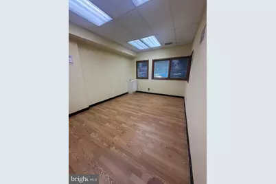 7202 Poplar Street #1, Annandale, VA 22003 - Photo 4