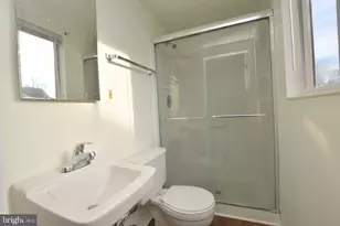 3863 Beech Down Dr, Chantilly, VA 20151 - Photo 6