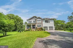 9908 Blake Ln, Oakton, VA 22124 - Photo 78