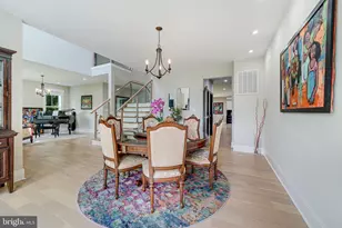 9908 Blake Ln, Oakton, VA 22124 - Photo 6