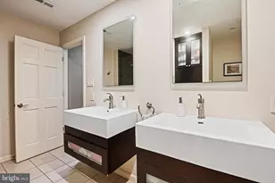 8633 Janet Ln, Vienna, VA 22180 - Photo 24