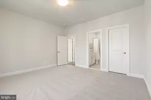 2221 Orchid Dr, Falls Church, VA 22046 - Photo 52