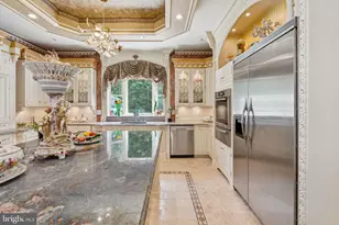 423 Seneca Rd, Great Falls, VA 22066 - Photo 16