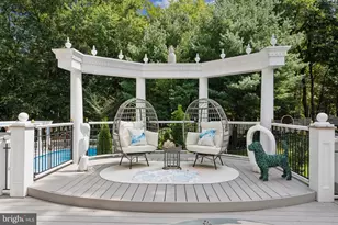 423 Seneca Rd, Great Falls, VA 22066 - Photo 36