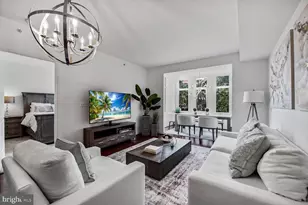 8220 Crestwood Heights Dr, McLean, VA 22102 - Photo 2