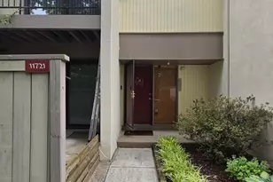 11721 Newbridge Ct, Reston, VA 20191 - Photo 2