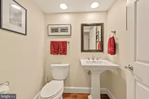 11909 Winstead Ln, Reston, VA 20194 - Photo 22